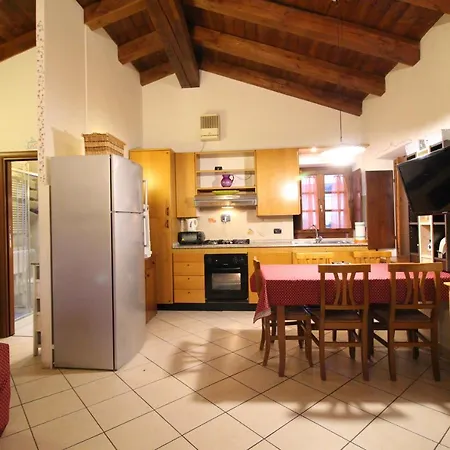 La Vie En Rose Arco D'augusto - Affitti Brevi Italia Apartment