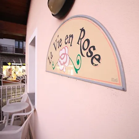 Apartment La Vie En Rose Arco D'augusto - Affitti Brevi Italia Aosta